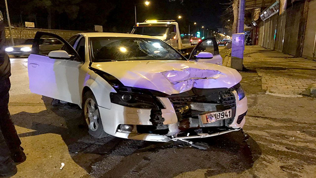 Otomobil ile motosiklet çarpıştı: 1 yaralı