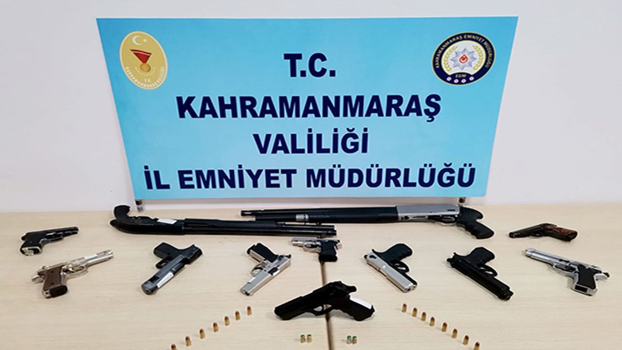 17 kişiden 19 silah ele geçirildi
