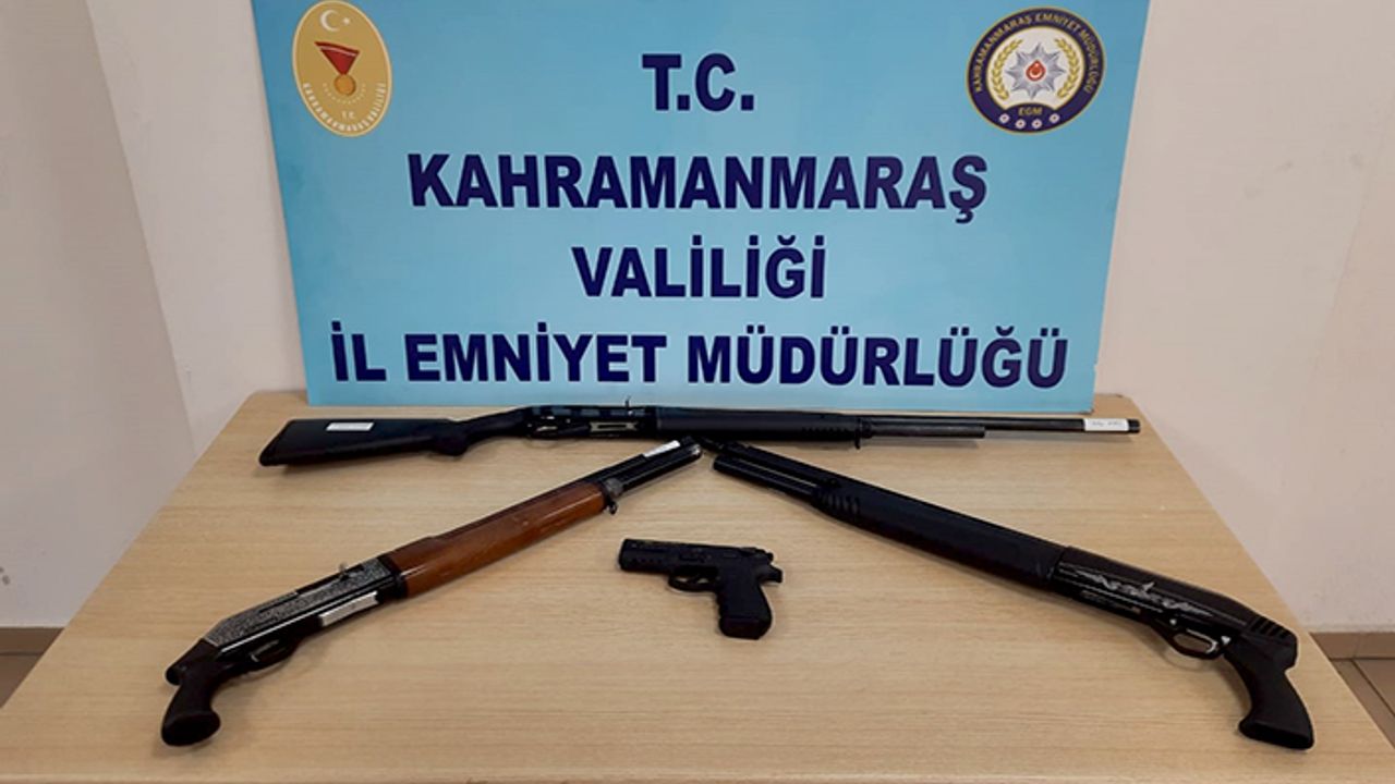 6 şüpheliden 7 silah ele geçirildi
