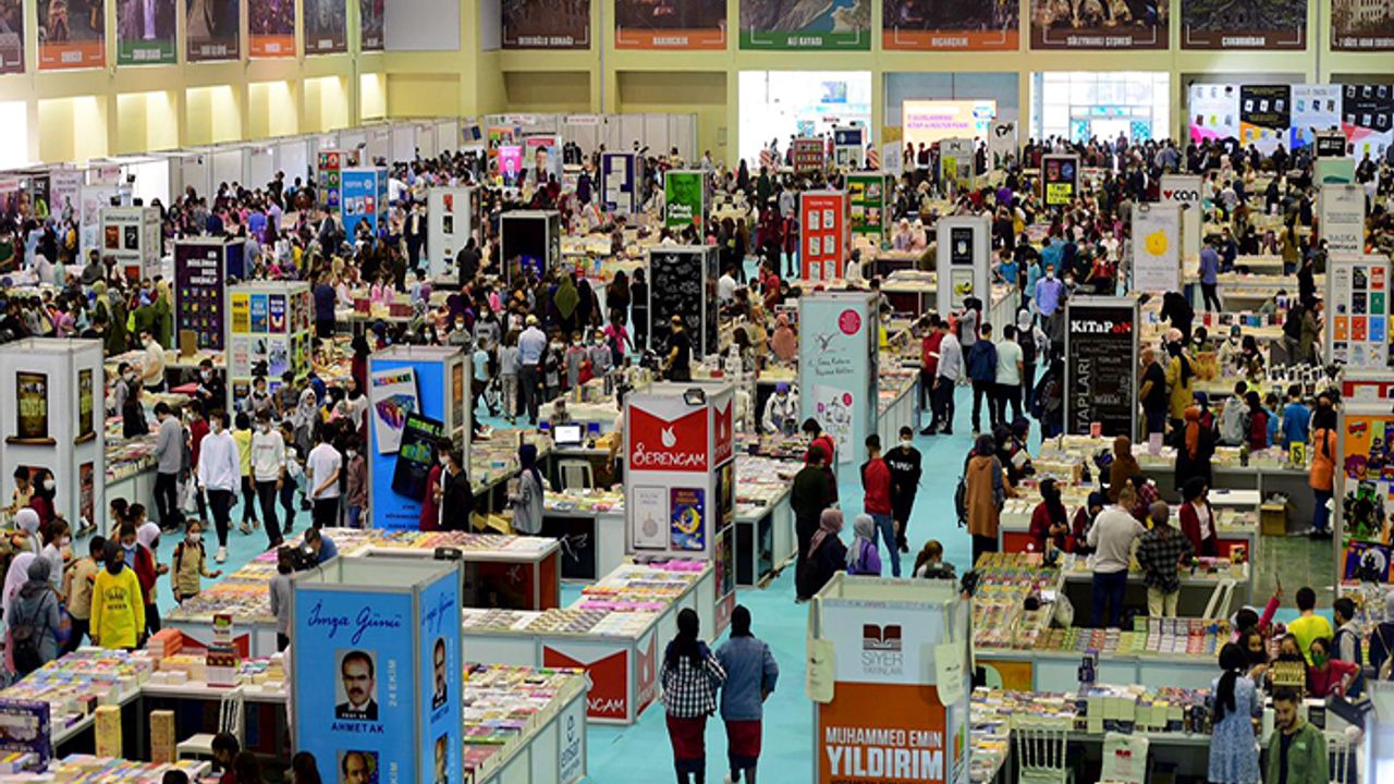 Kitap fuarını 2 günde 32 bin kişi ziyaret etti