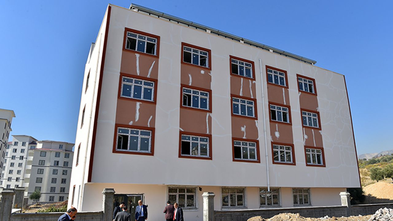 Ortaöğretim Kız Öğrenci Yurdu inşaatı tamamlandı