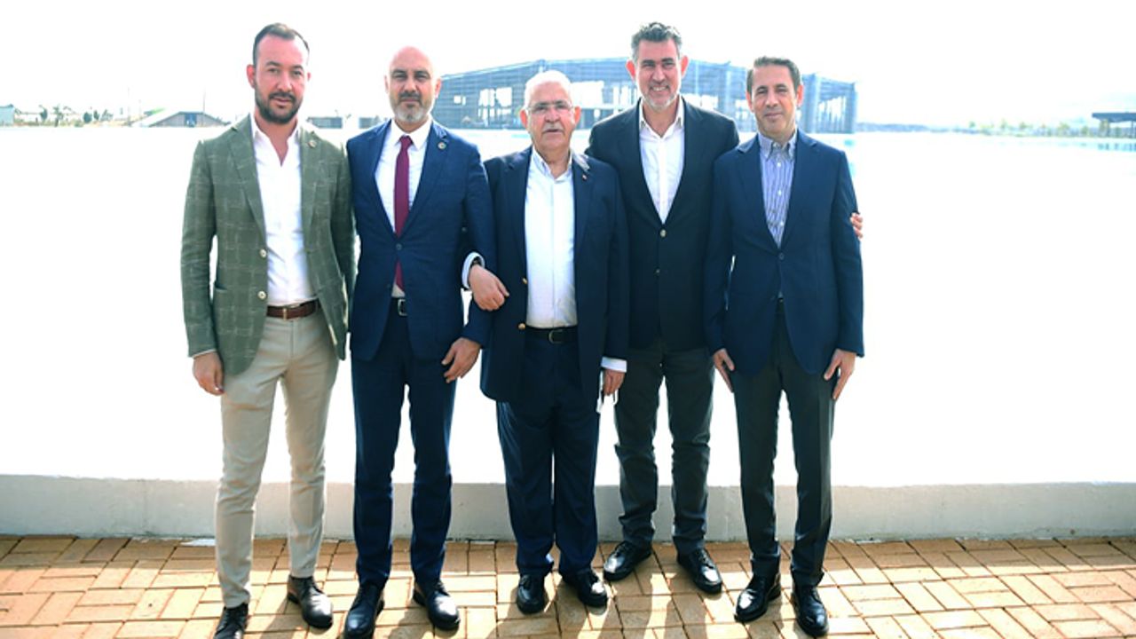 Türkiye Barolar Birliği Başkanı Metin Feyzioğlu Expo 2023 alanında