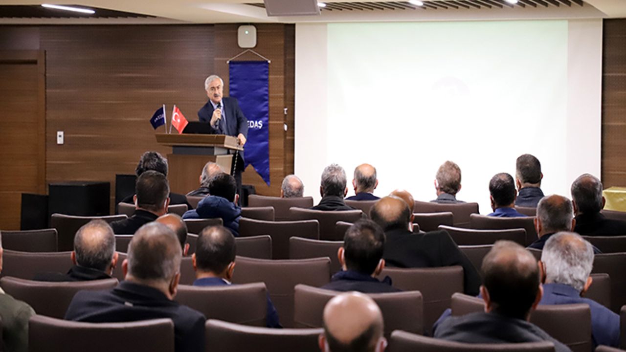 Akedaş Elektrik Dağıtım A.Ş. Mahalle Muhtarlarıyla bir araya geldi