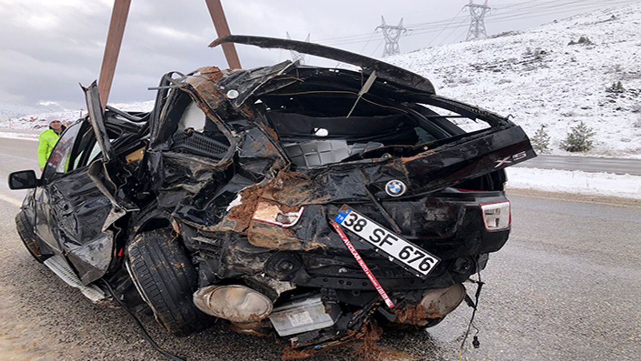 Askerler kaza yaptı: 1 ölü, 3 ağır yaralı