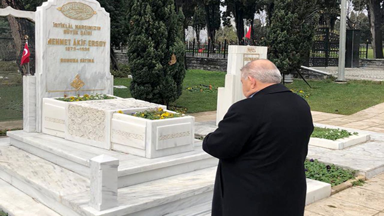 Mahçiçek, vefatının yıldönümünde Mehmet Akif Ersoy’u andı