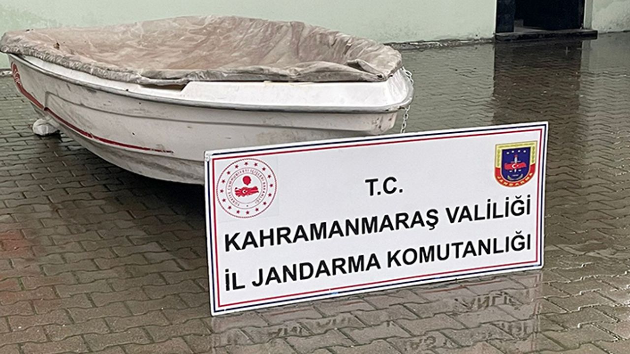 Tekne çaldıkları ileri sürülen 3 kişi yakalandı