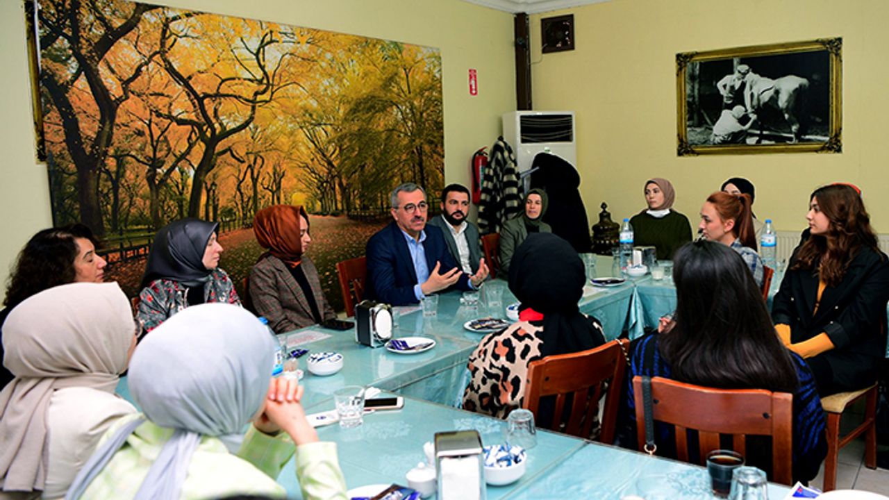 Güngör, Kadın Meclis üyeleriyle bir araya geldi