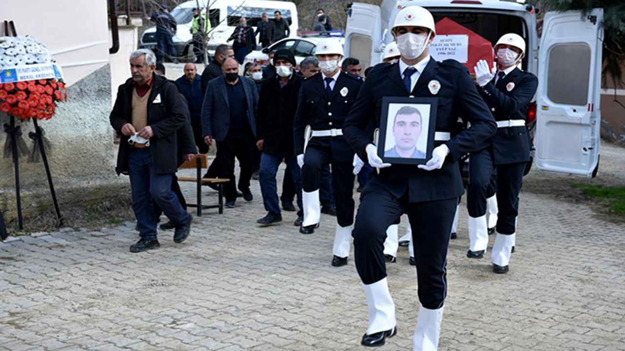 Şehit polis memuru Eyüp Saz son yolculuğuna uğurlandı