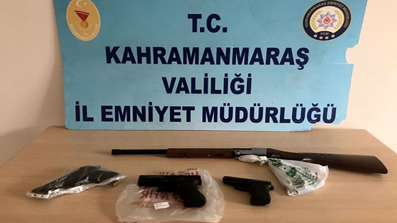 15 kişiden 16 silah ele geçirildi