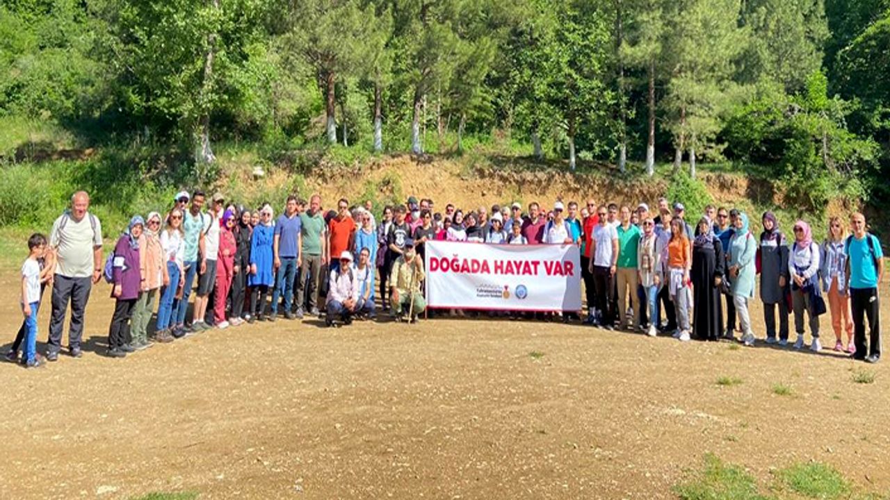 Doğaseverler Döngel Mağarası ve Yeşilgöz’ü gezdi