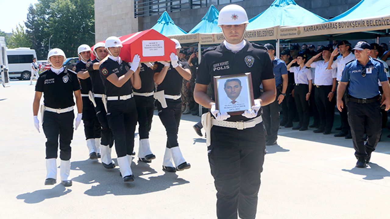 Öldürülen polis için tören düzenlendi