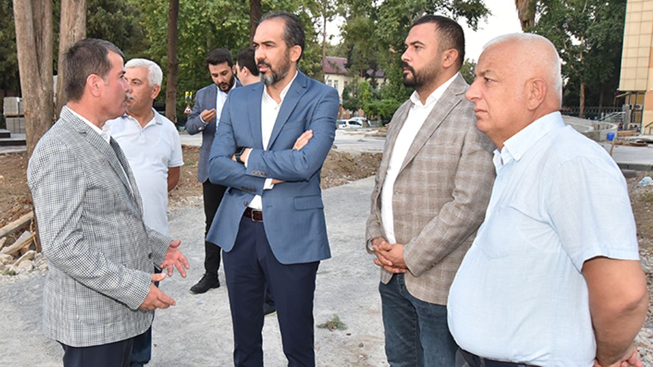 Özdemir, “Türkoğlu, Osman Okumuş başkan ile birlikte çok güzel bir şehre dönüştü”
