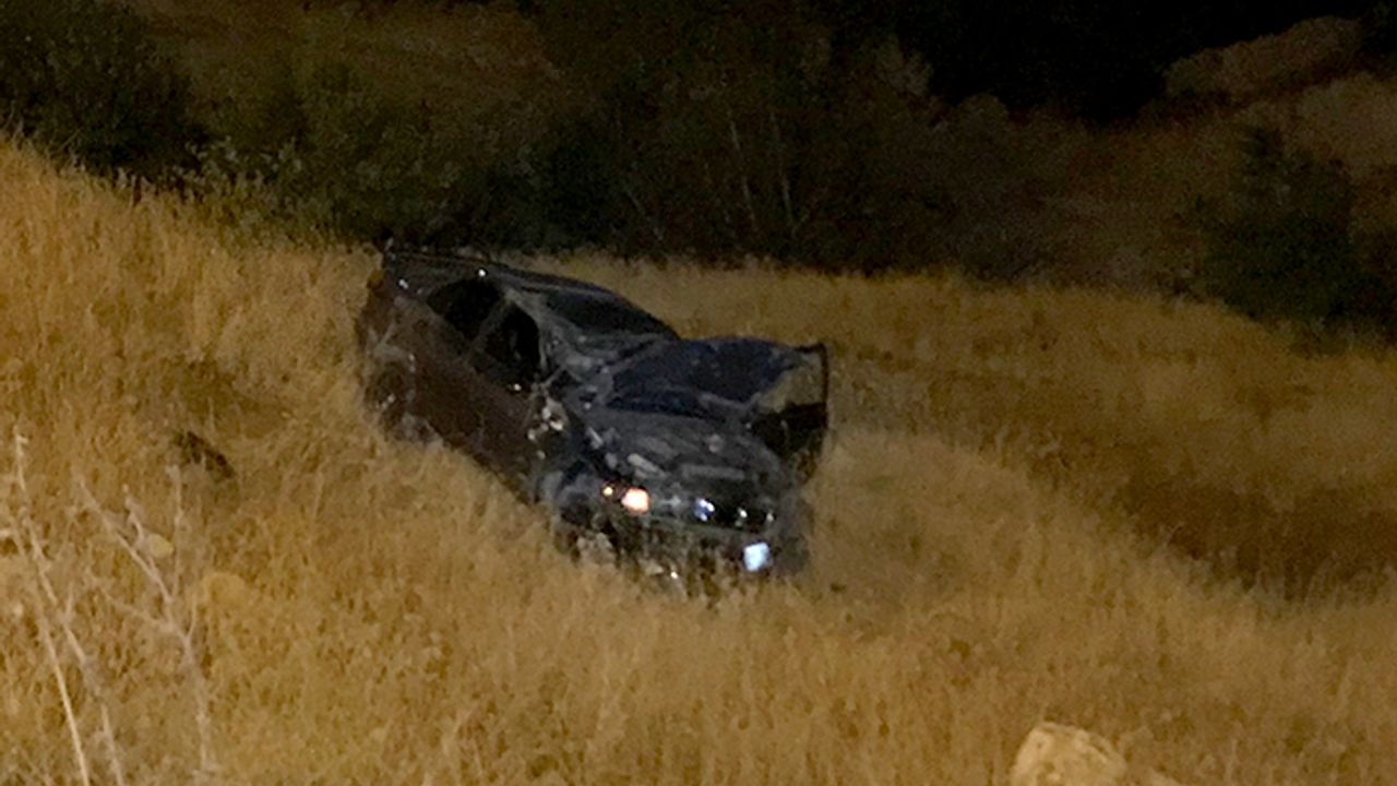 Kahramanmaraş’ta otomobil arsaya uçtu: 1 yaralı