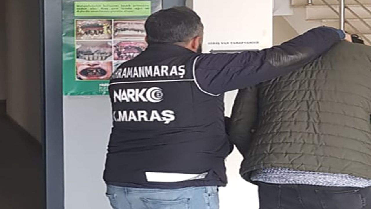 8 yıl 7 ay kesinleşmiş hapis cezasıyla aranıyordu