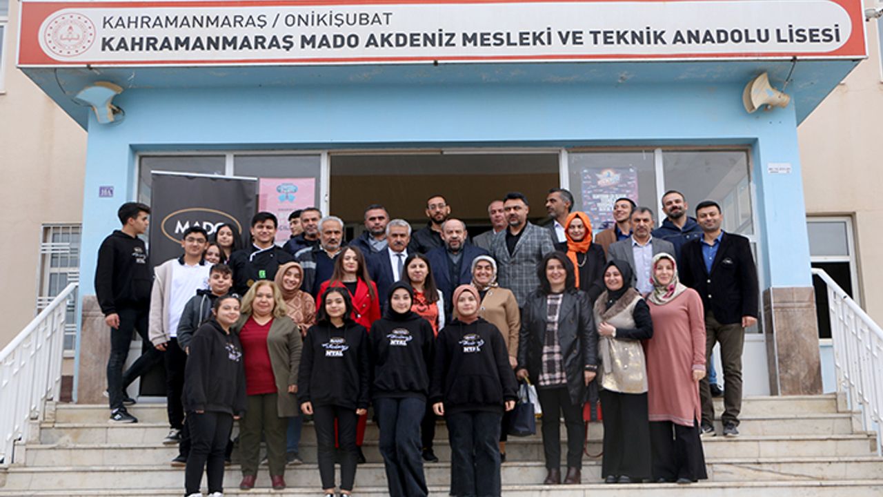 Kanbur, 24 Kasım Öğretmenler Gününü kutladı
