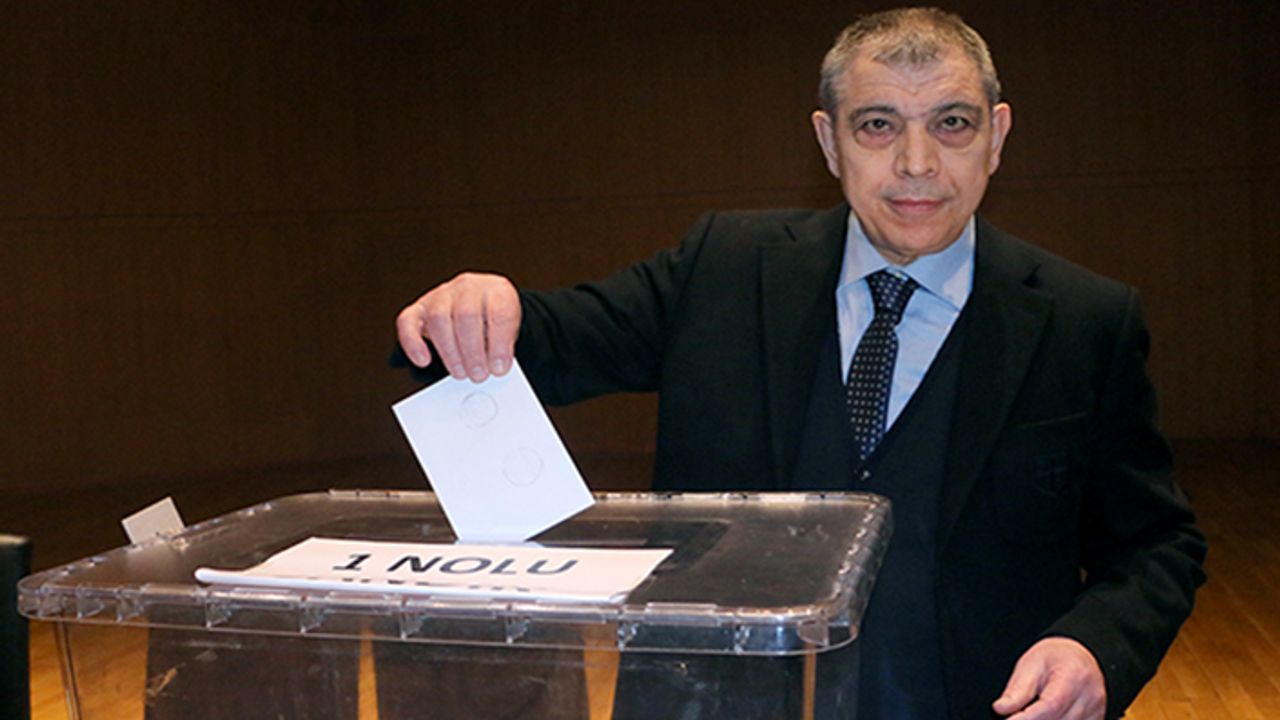 Kanbur, “Bağımsız liste çıkarıyorum”