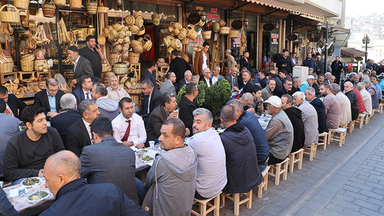 Okay, “Tarihi Çarşı ve sokaklarımız gün yüzüne çıkıyor”