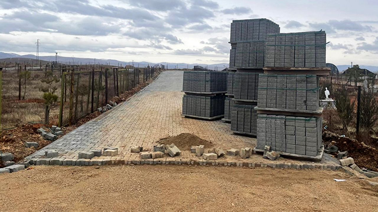Afşin’de kilit parke çalışmaları devam ediyor