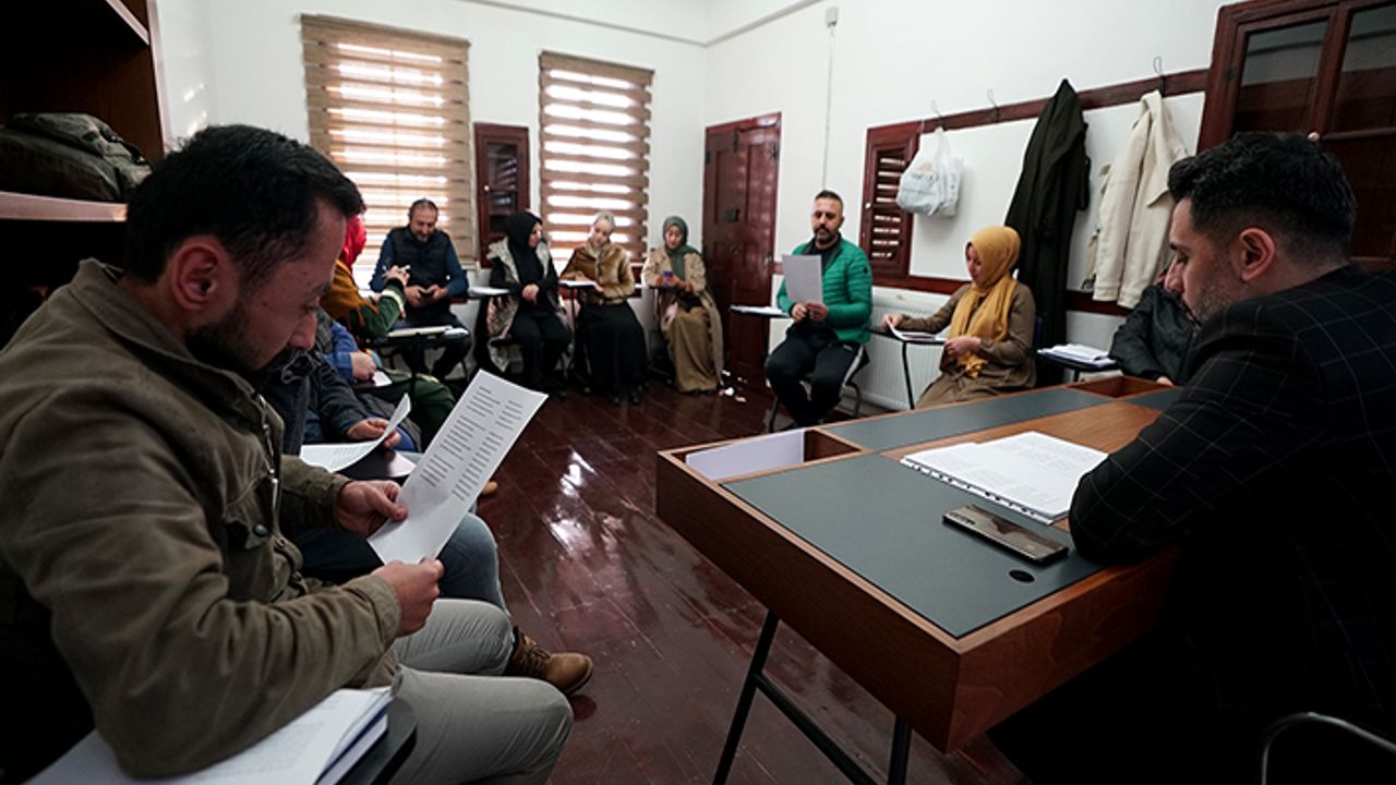 Büyükşehir’in Diriliş Sanat Merkezi’nde eğitimler sürüyor