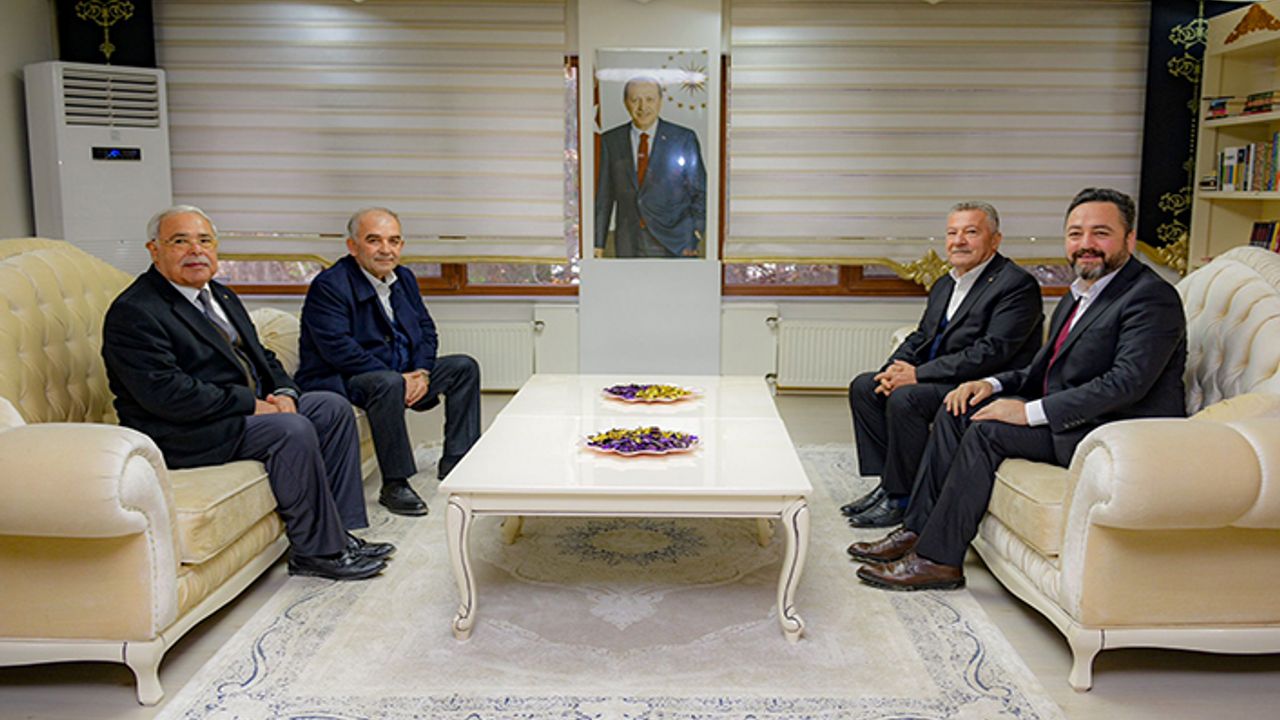 KMTB Başkanı Narlı’dan Elbistan Belediye Başkanı Gürbüz’e ziyaret