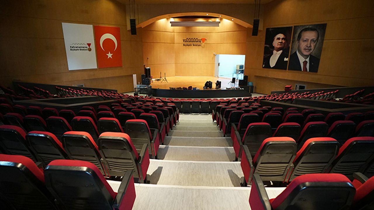 Mehmet Akif Ersoy Kültür Merkezi misafirlerini ağırlamaya hazırlanıyor