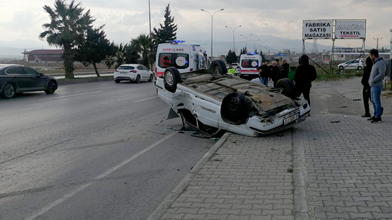 Kahramanmaraş’ta otomobil takla attı: 3 yaralı