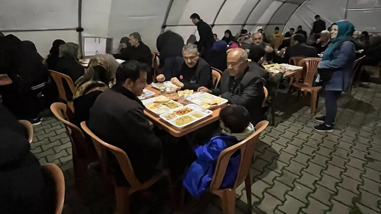 Akkoyun, Beyoğlu Mahallesi’nde vatandaşlarla bir araya geldi