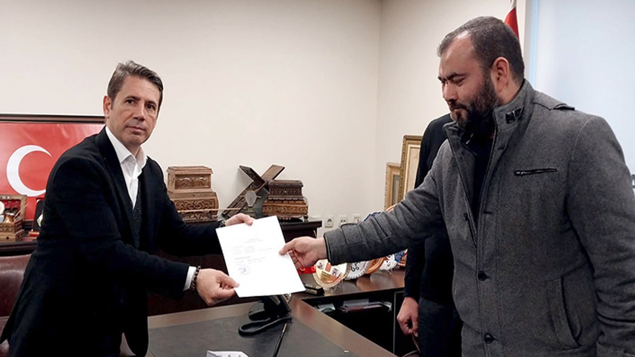 Dr. Ali Ünsal, aday adaylığı müracaatını yaptı