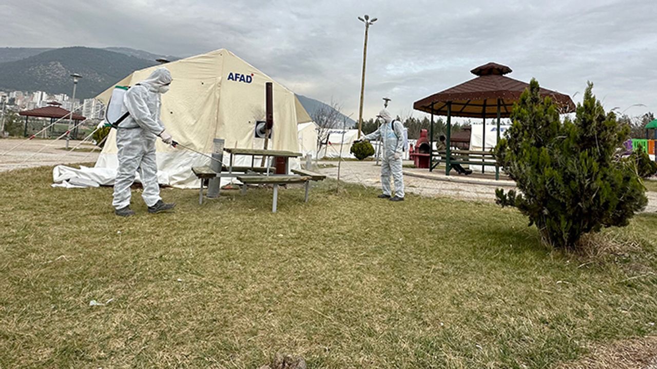Geçici barınma merkezleri dezenfekte ediliyor