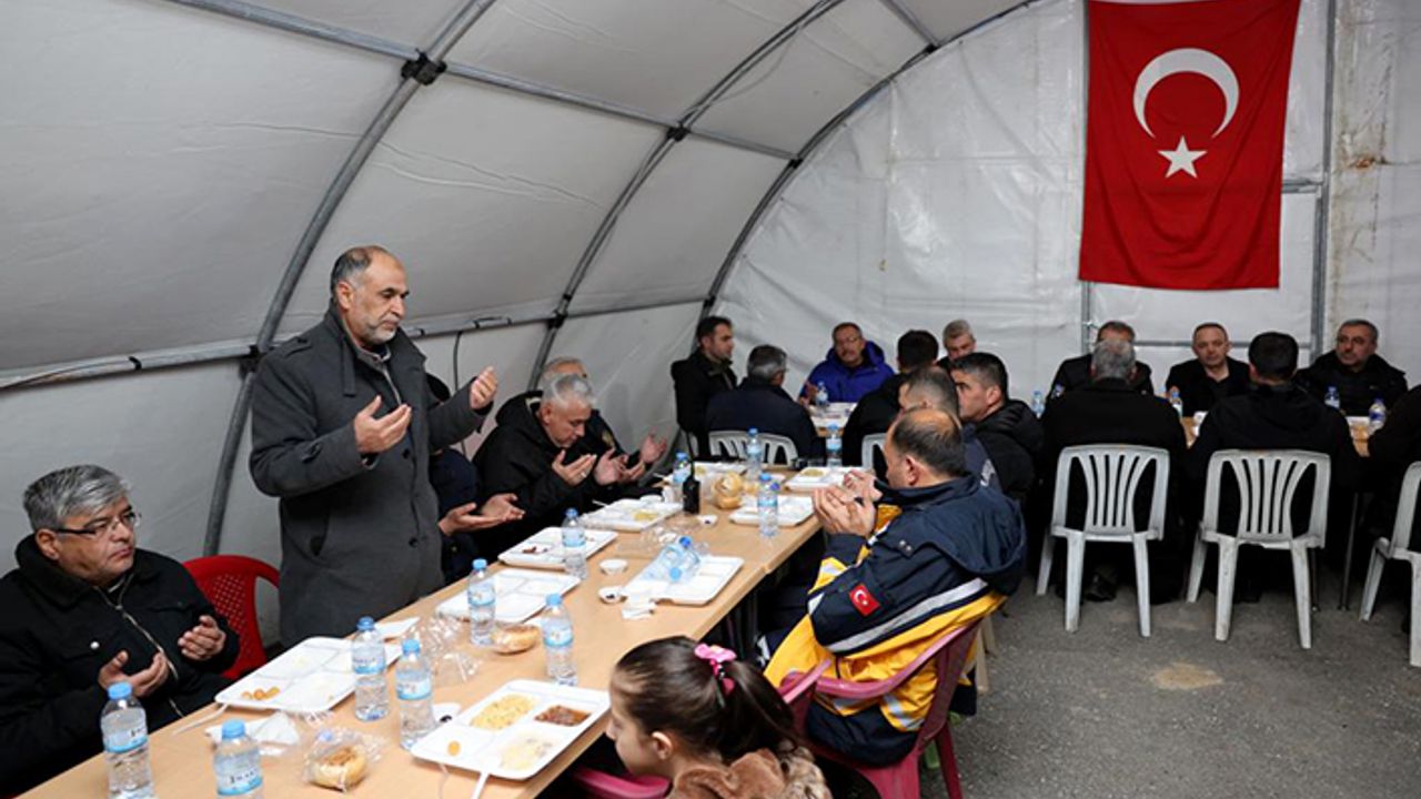 Güngör, Göksun’da iftar programına katıldı