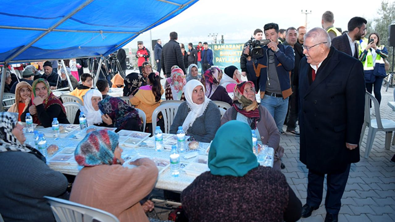 Mahçiçek, Fatmalı Mahallesi’ndeki vatandaşlarla iftarda buluştu