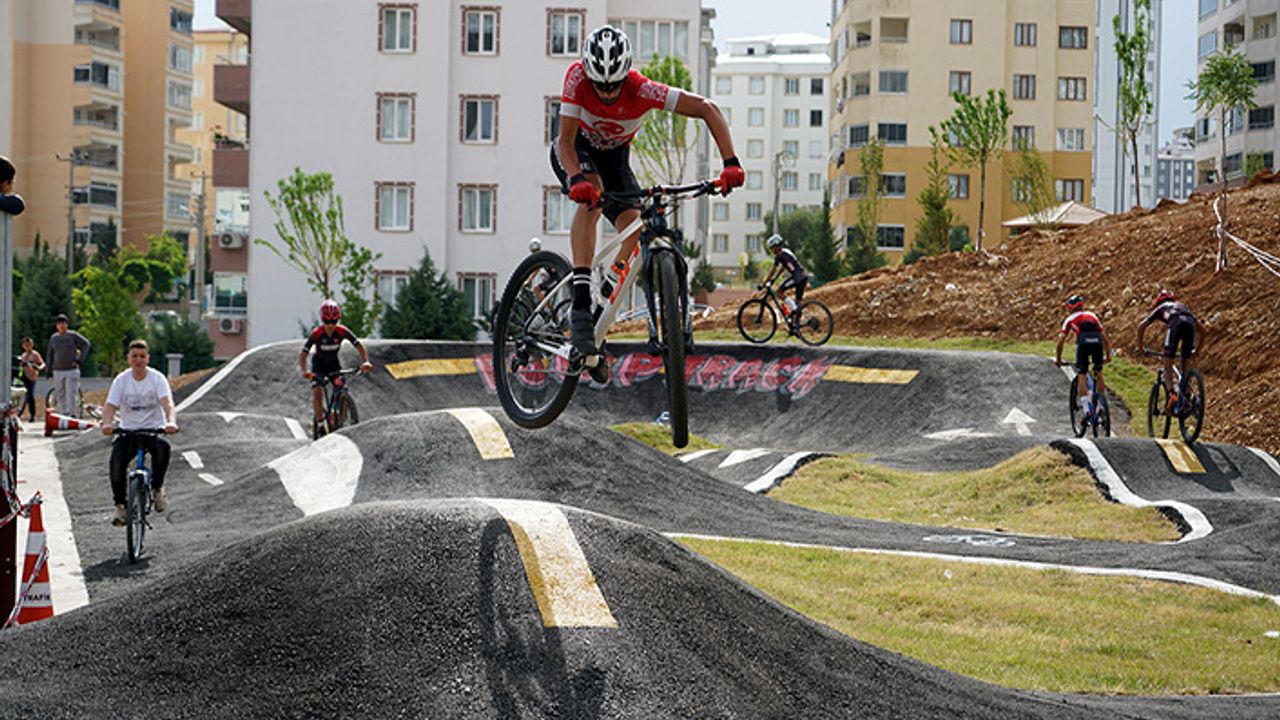 Milli Pedallar Büyükşehir’in parkurunda piste çıktı