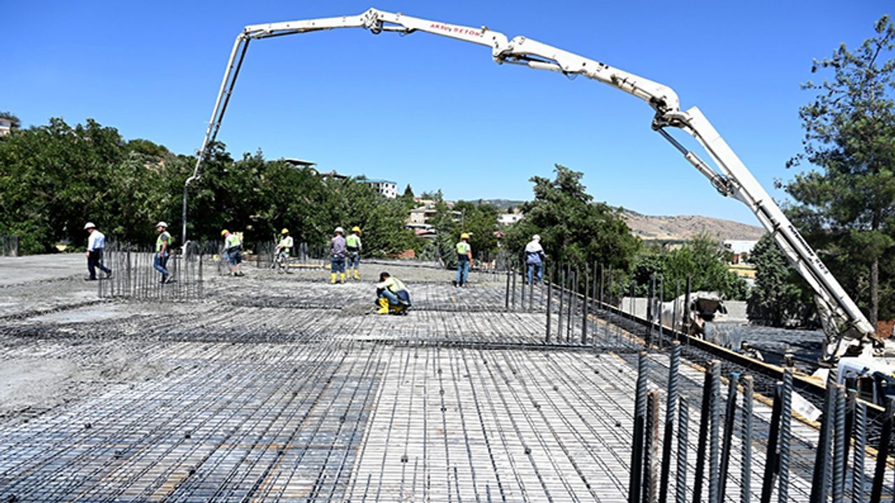İş insanı Narlı'dan Türkoğlu'na anlamlı yatırım