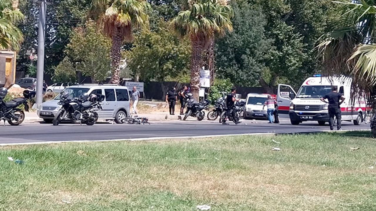 Polisten kaçan motosikletli kaza yaptı