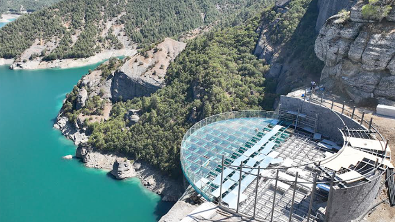 Ali Kayası Cam Teras ve Turizm tesislerinde sona yaklaşıldı