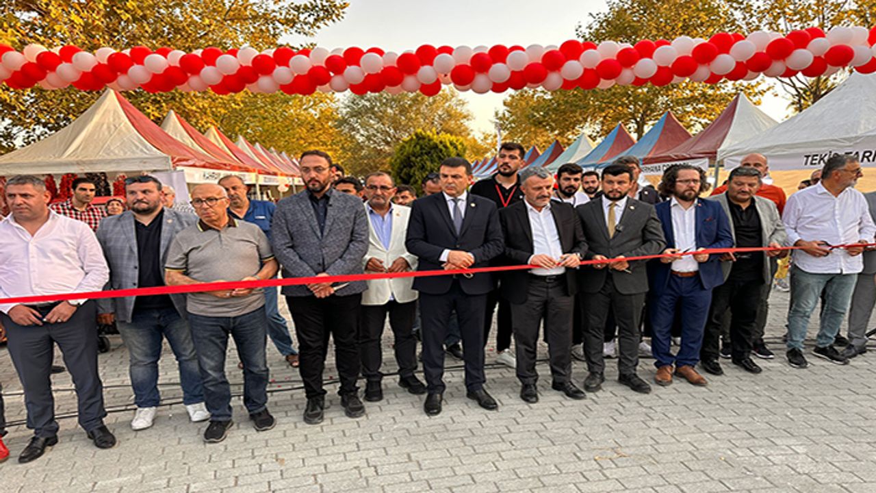 TÜMKİAD’ın depremzede esnaf için düzenlediği İstanbul fuarı başladı