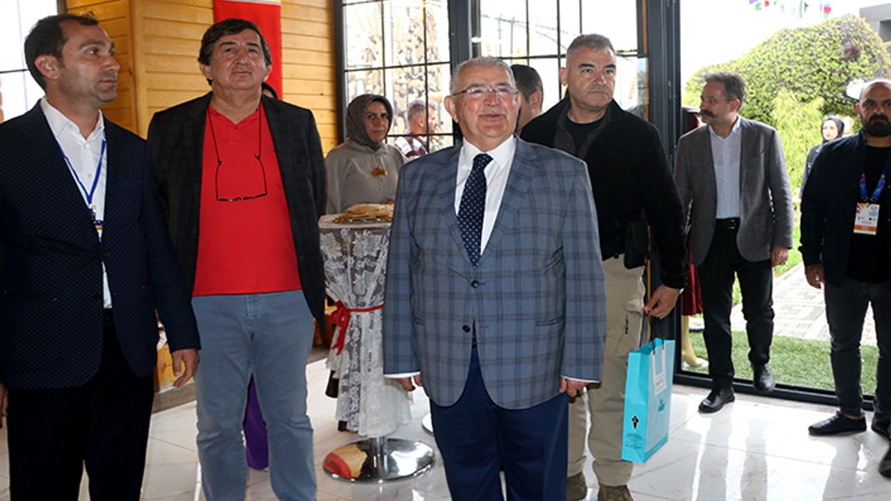Mahçiçek, “Şu alanda devletimizden bir lira almadık, istemedik”