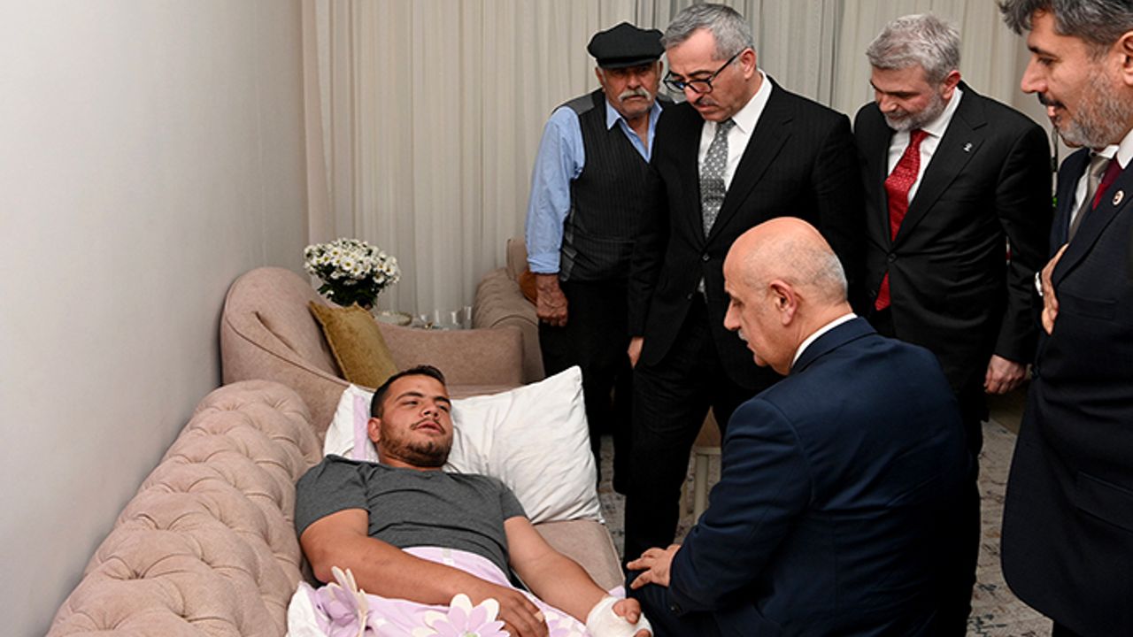 Kirişci ve Güngör’den Pençe – Kilit Harekatı bölgesinde yaralanan Gürbak’a geçmiş olsun ziyareti