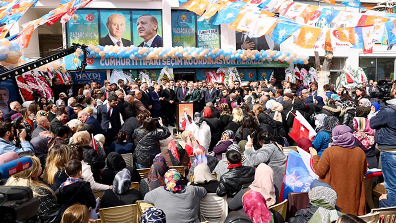 Bakan Özhaseki, “Bizler çalışıyoruz, bizler hizmet eriyiz”