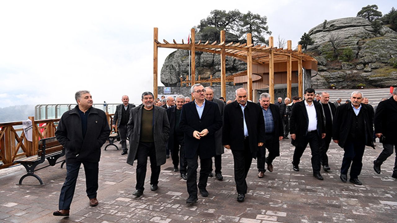 Güngör, Ali Kayası’nda önceki dönem Belde Belediye başkanlarıyla buluştu