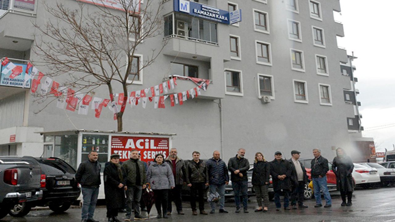 ‘Rezerv alanında’ ilan edilen site sakinleri yıkım kararına tepkili