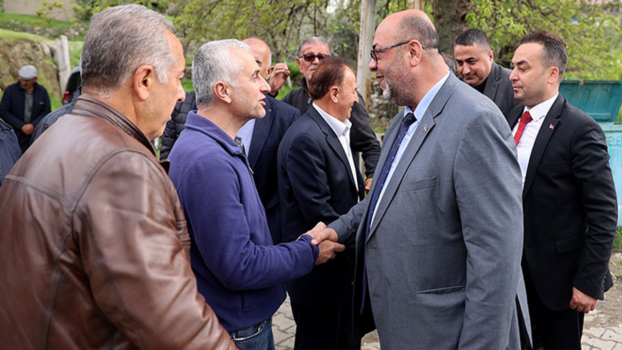 Akpınar, mahalle ziyaretleri yaparak vatandaşlarla hasbihal etti