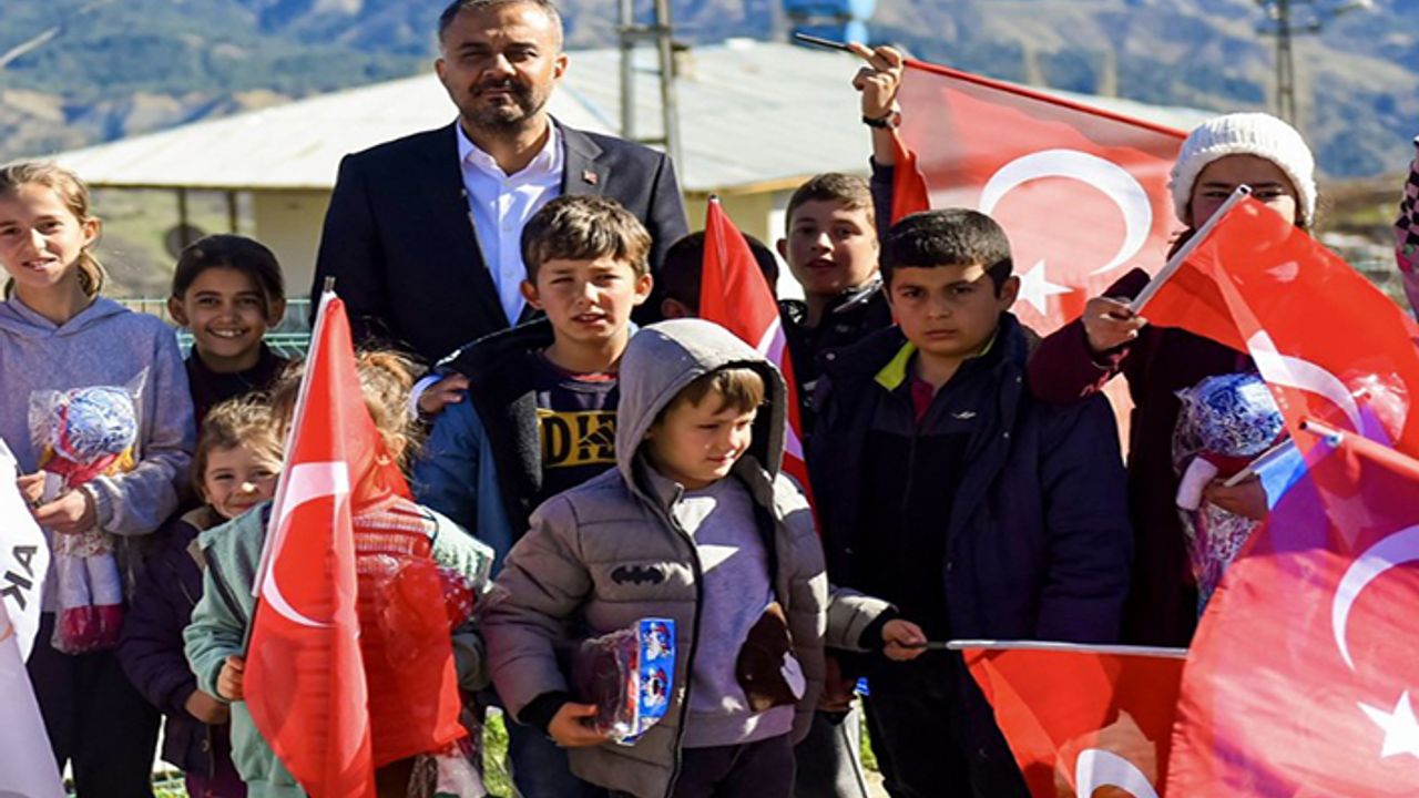 Başkan Hanifi Toptaş’tan 23 Nisan mesajı