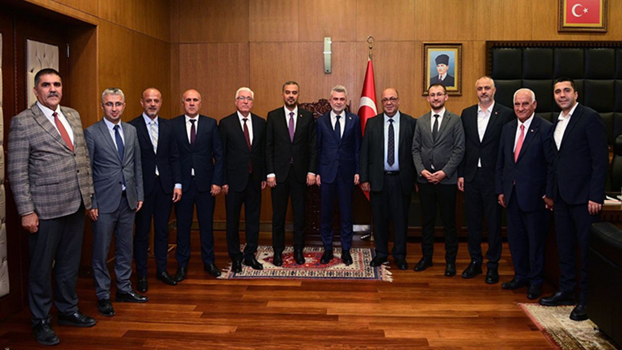 Görgel, İlçe Belediye başkanlarıyla bir araya geldi