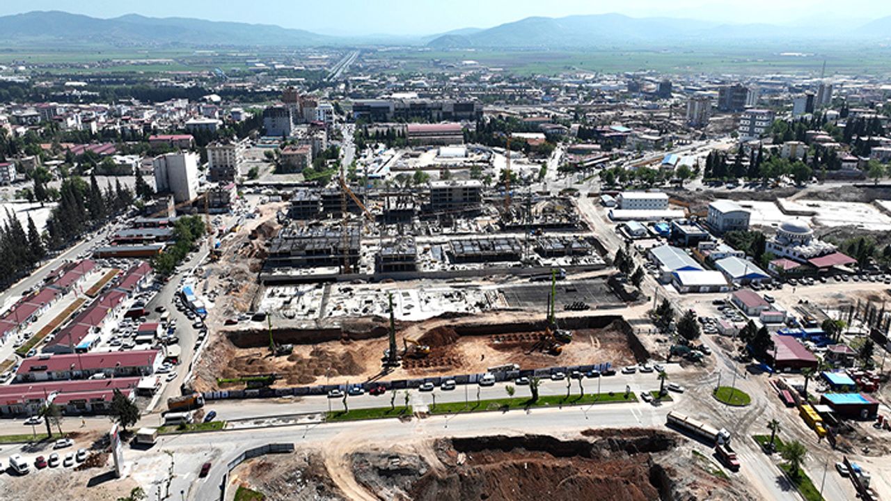 Görgel, “Konut ve iş yerleri etaplar halinde hak sahiplerine teslim edilecek”