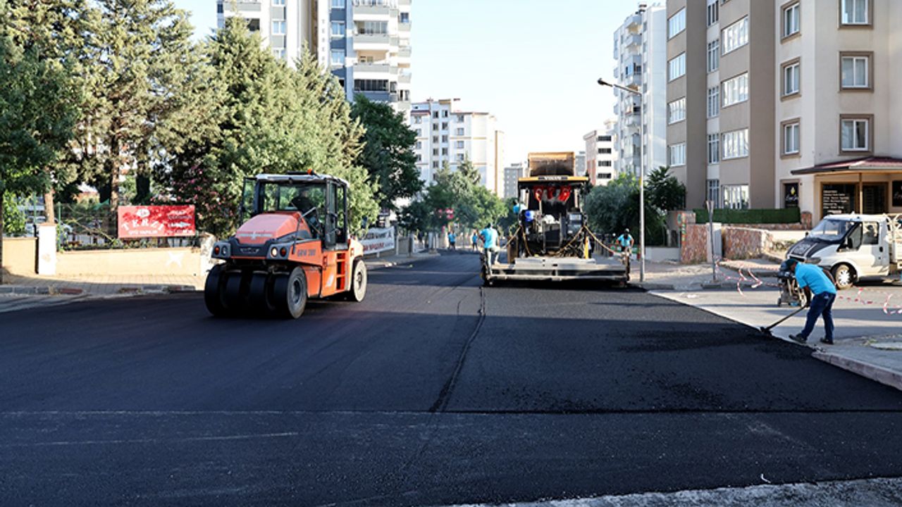 Toptaş, “Konforlu yollarla Onikişubat’ımızın yaşam kalitesini artırıyoruz”