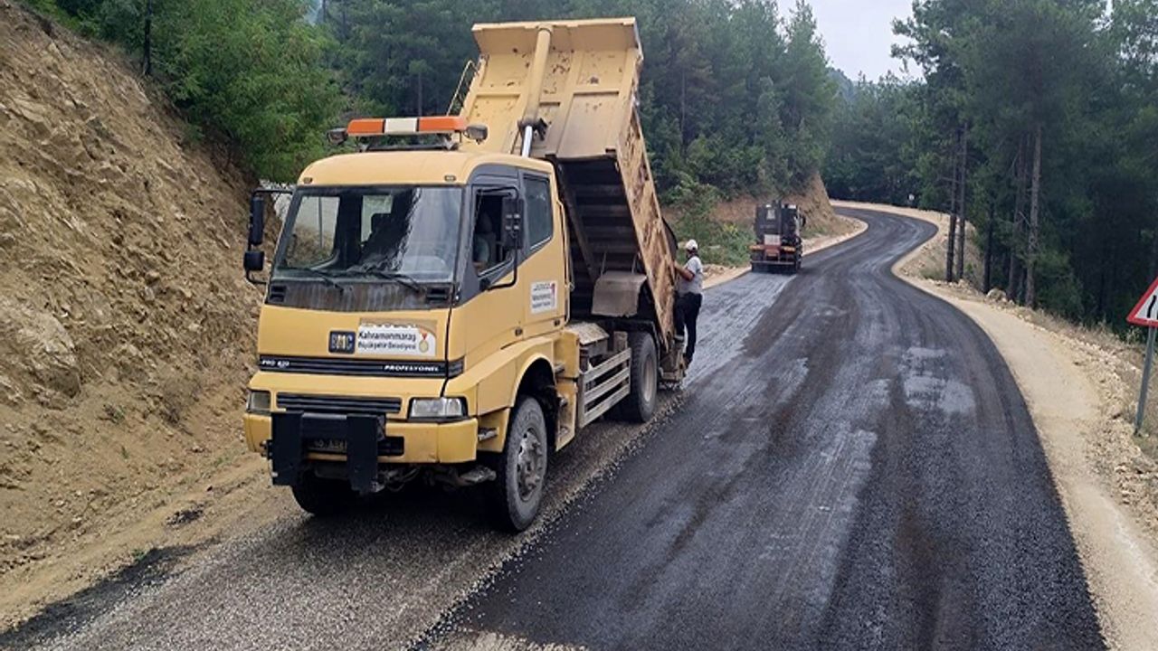 Büyükşehir, Andırın’da 6 mahalleye ulaşım sağlayan grup yolunu yeniliyor