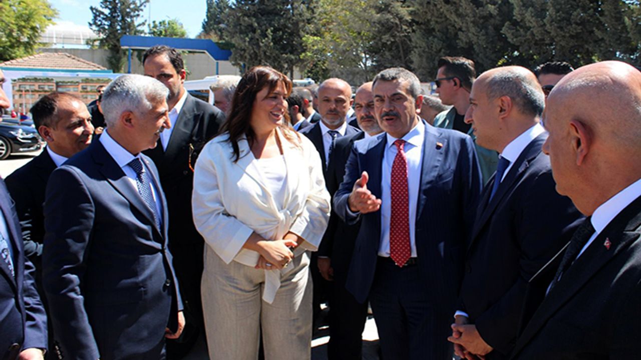 İki Milli Eğitim Bakanı Mehmet Balduk Fen Lisesi İnşaatını gezdi