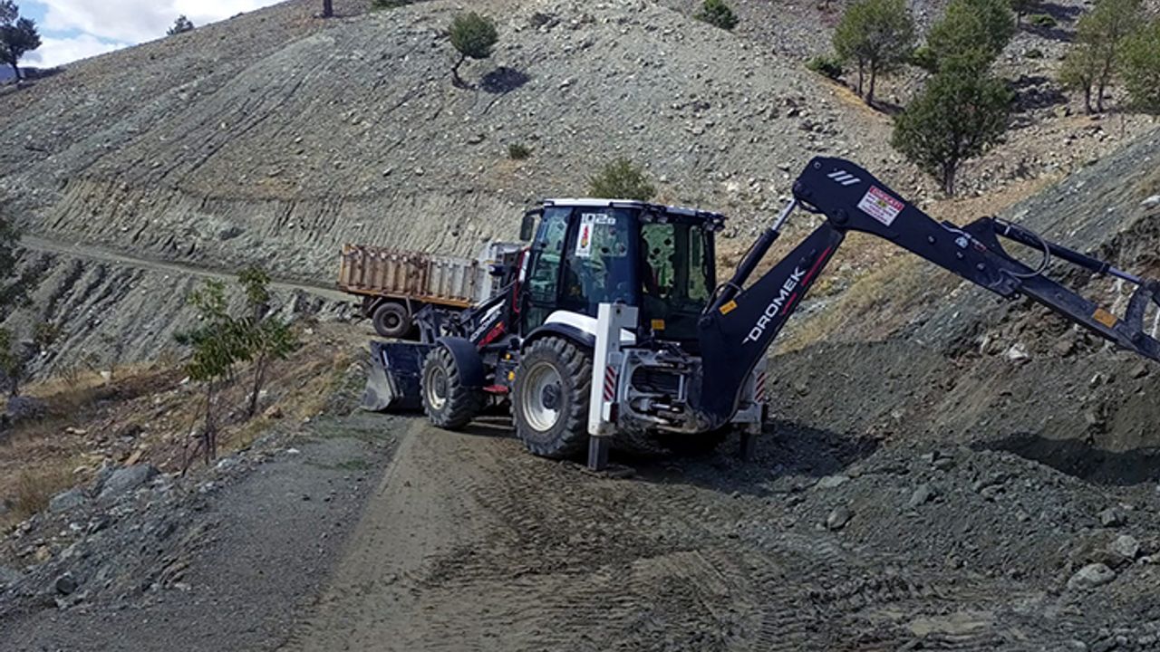 Onikişubat’ın kırsal mahallelerinde ulaşım altyapısı güçlendiriliyor