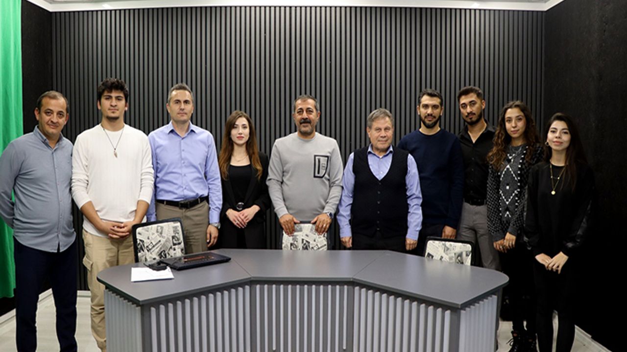 İbrahim Dizlek ve Arslan Deveboynu’ndan sanat mesajı